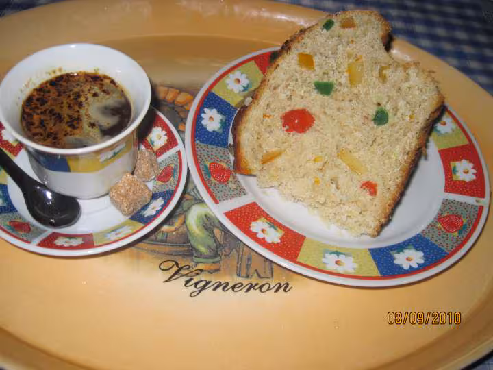 Brioche aux fruits confits