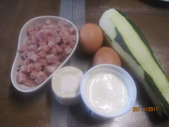 Cake au fromage de chevre et des de jambon