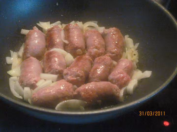Cari de saucisses aux epices