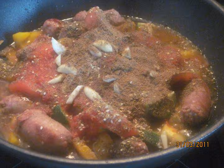 Cari de saucisses aux epices