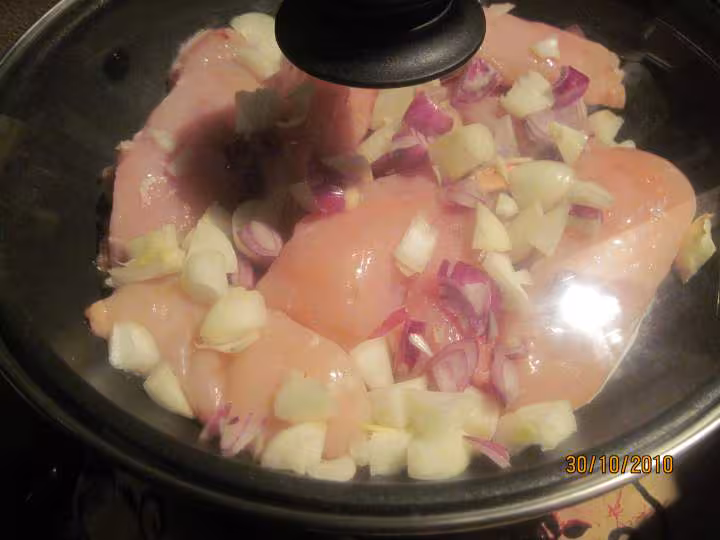 Carry aux blancs de poulets au riz et epices