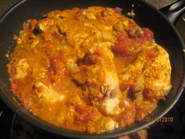 Carry aux blancs de poulets au riz et epices