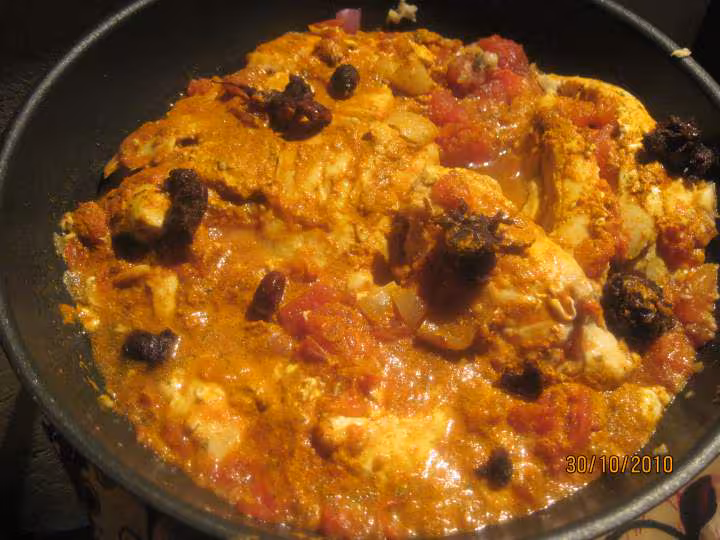 Carry aux blancs de poulets au riz et epices