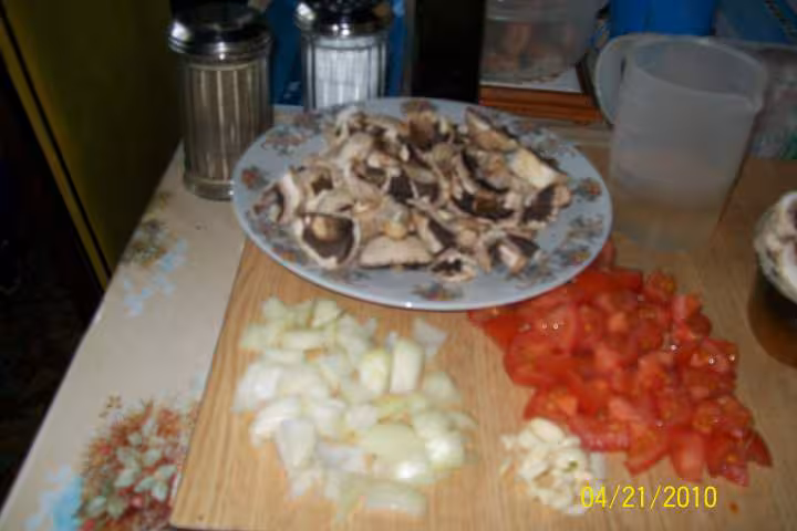 Champignons au coulis de tomate assaissonnee mo