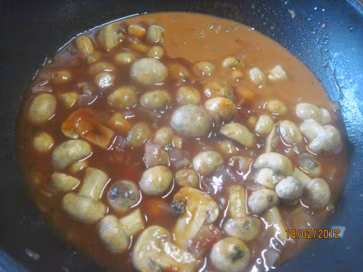 Champignons au vin blanc