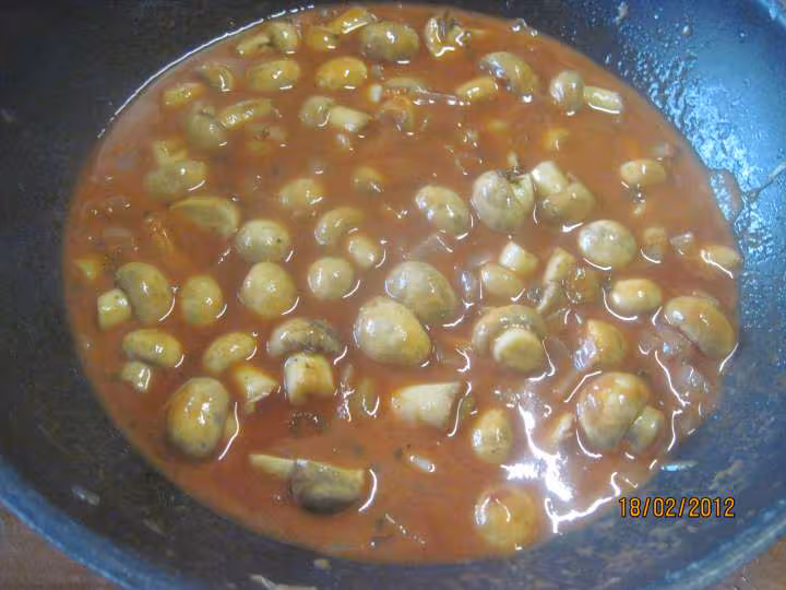 Champignons au vin blanc