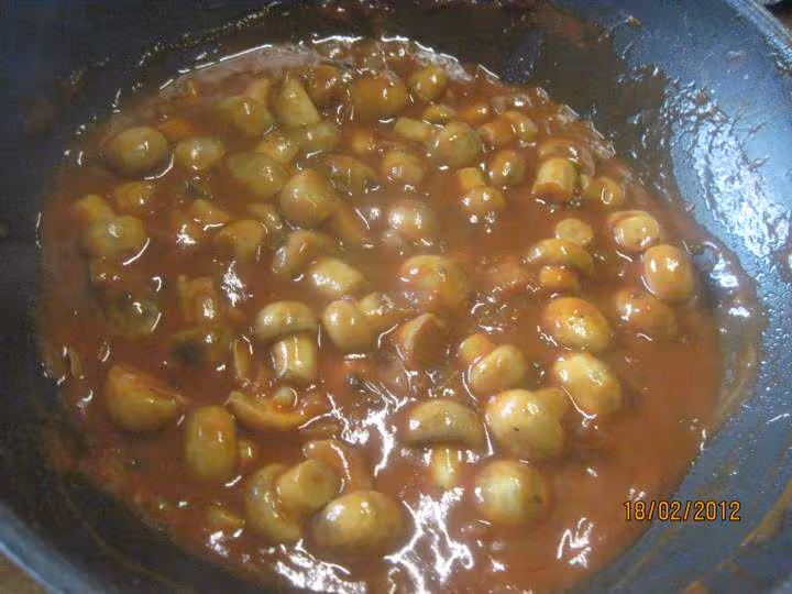 Champignons au vin blanc
