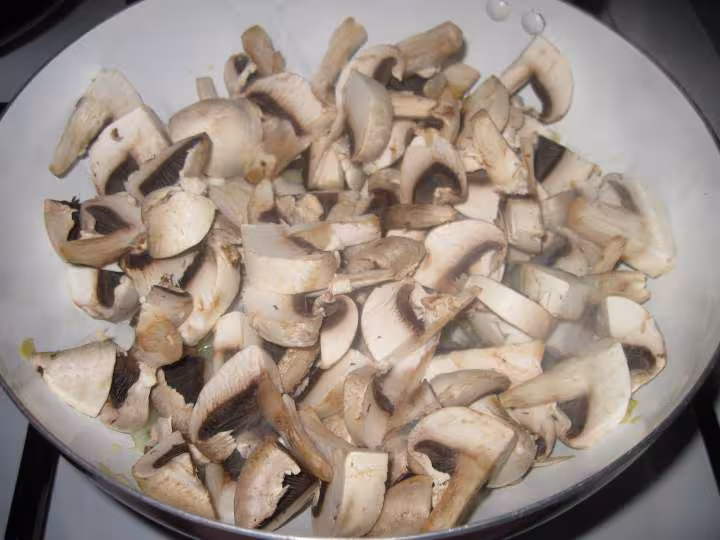 Champignons au vin blanc