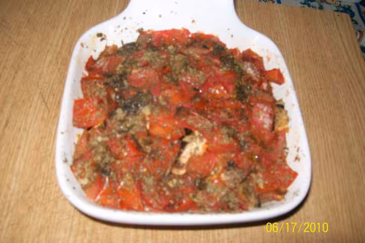 Champignons aux des de tomates gratines