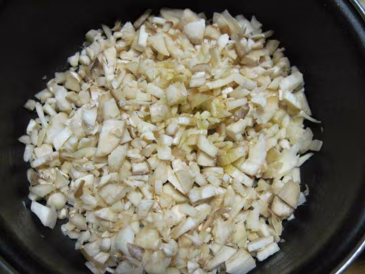 Champignons farcis et basilic rouge