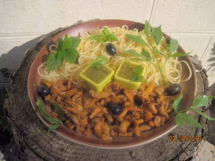 Champignons girofle au spaghettis aux pesto