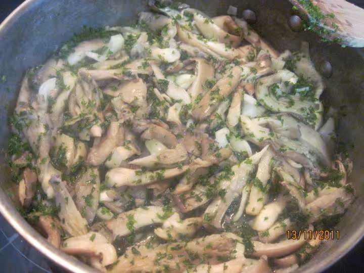 Champignons pleurote a la creme persillade