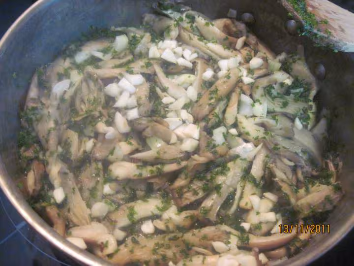 Champignons pleurote a la creme persillade