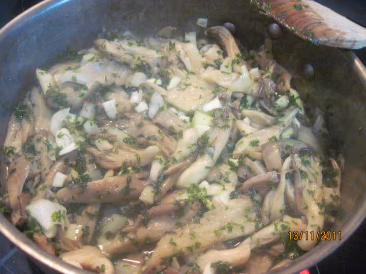 Champignons pleurote a la creme persillade