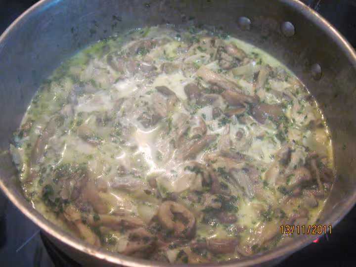 Champignons pleurote a la creme persillade