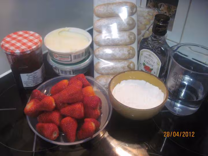Charlotte aux fraises et mascarpone