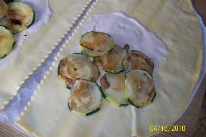 Chausson de feuilletes de courgette photos