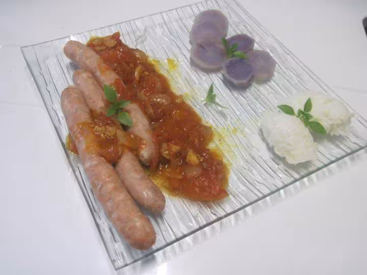 Chipolatas a la chipolatas a la sauce tomate au massale