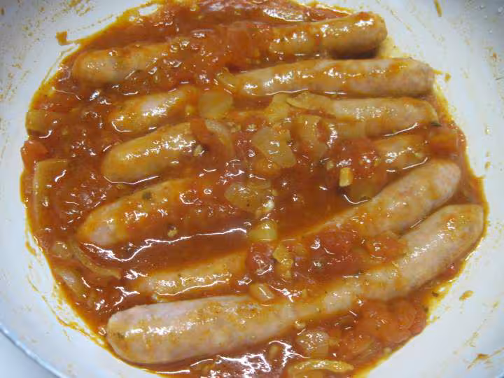 Chipolatas a la sauce tomate au massale