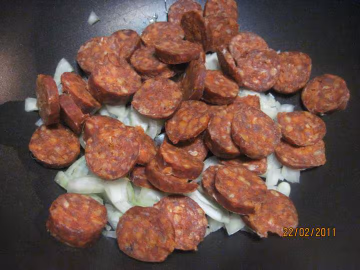 Chorizo cuisine aux carottes