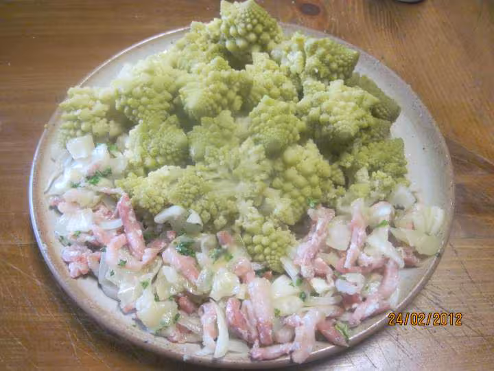 Chou romanesco aux lardons fumes