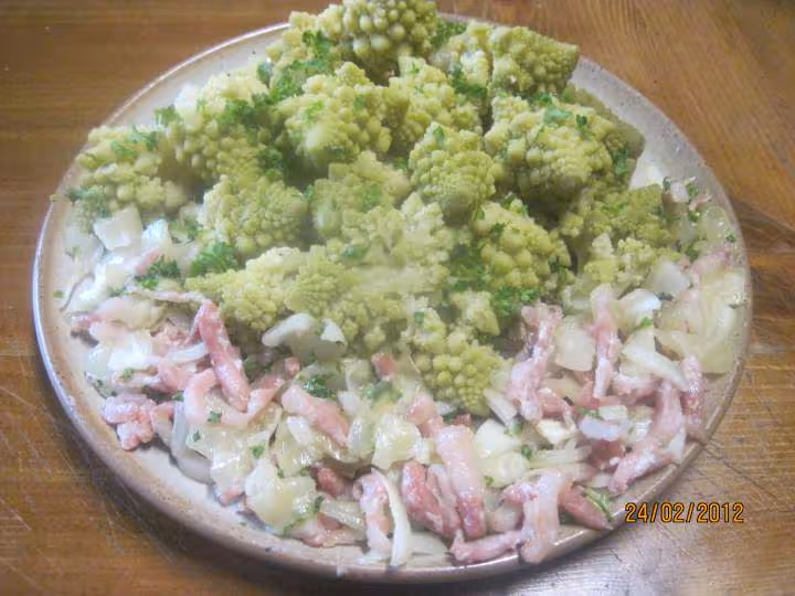 Chou romanesco aux lardons fumes