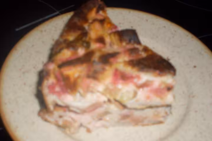 Clafoutis a la rhubarbe rouge