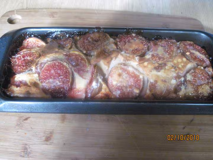 Clafoutis aux figues fraiches au lait concentre