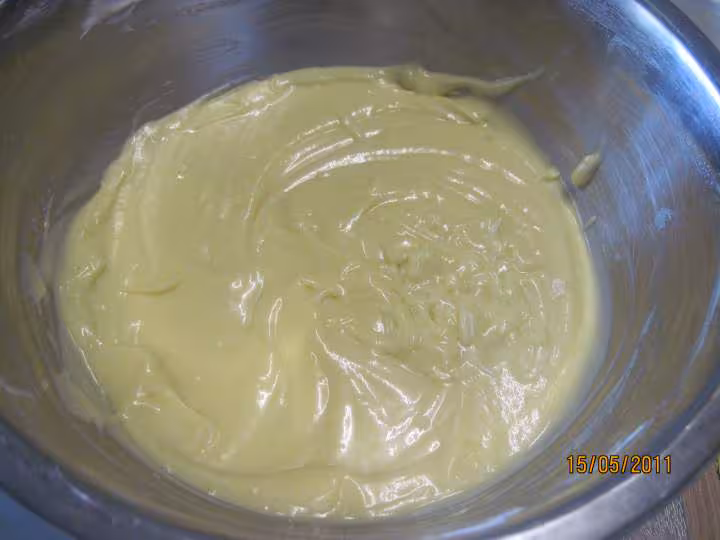 Clafoutis aux peches jaunes