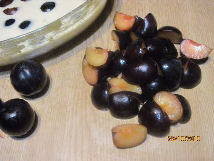 Clafoutis aux prunes rouges