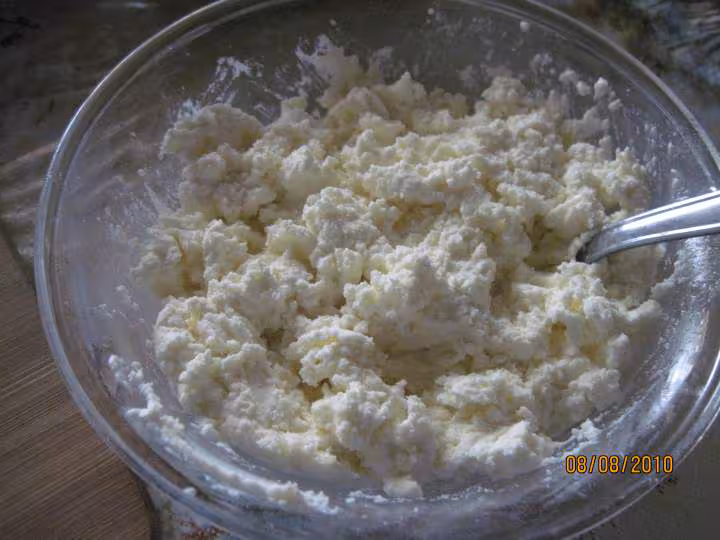 Clafoutis aux reine claude au fromage de brousse