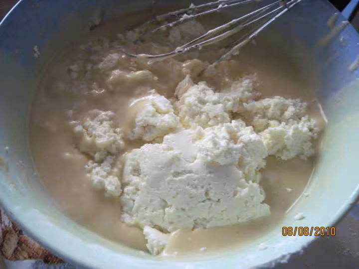 Clafoutis aux reine claude au fromage de brousse