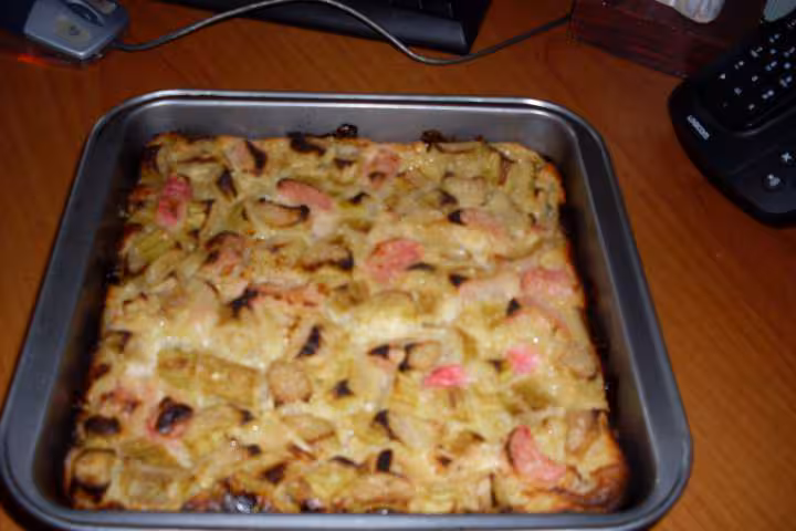 Clafoutis de rhubarbe rouge