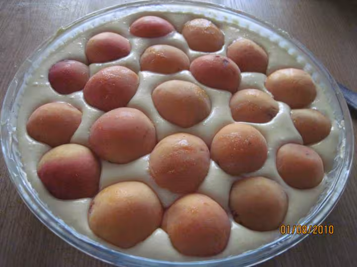 Clafoutis fromage de brousse et aux abricots