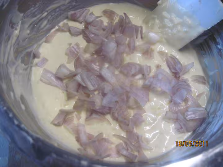 Clafoutis sale au jambon cru et gruyere rape