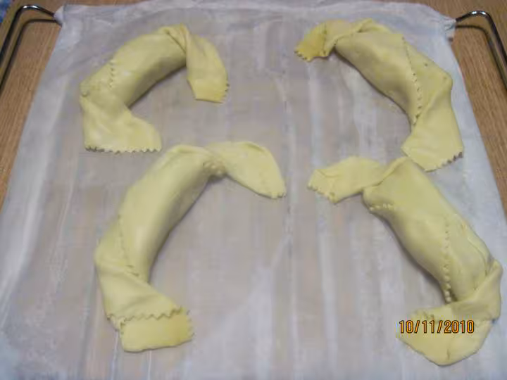 Coissants feuilletees a la pate de coing
