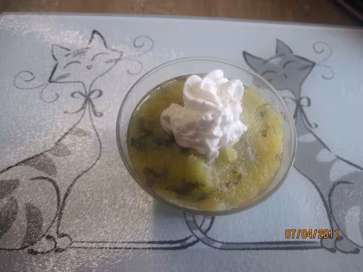 Compote de pommes aux feuilles d angelique