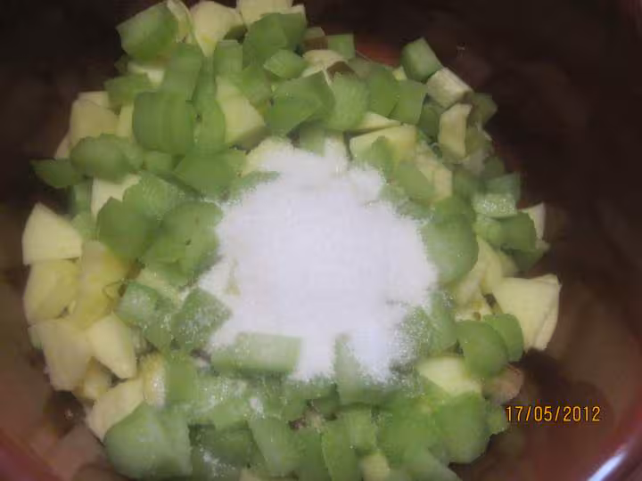 Compote de rhubarbe et pommes micro ondes