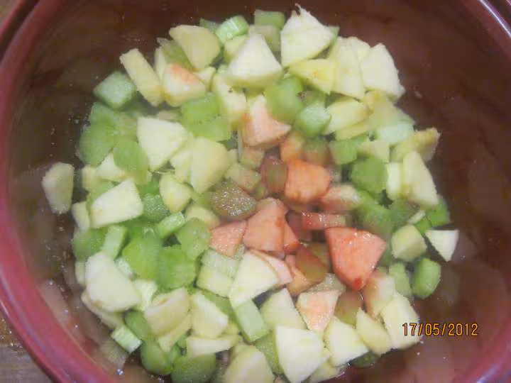 Compote de rhubarbe et pommes micro ondes