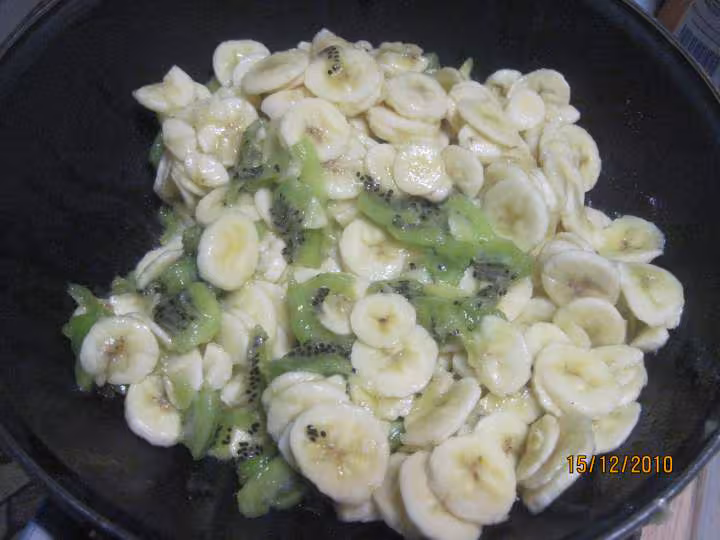 Confiture de bananes et kiwis