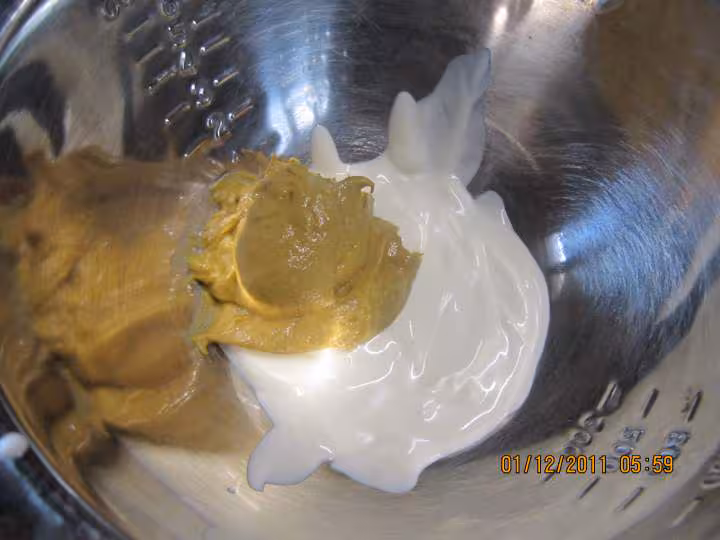 Cotelettes de porc aux champignons en creme moutarde