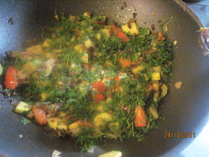Cotelettes de porc aux pate chinoise et legumes
