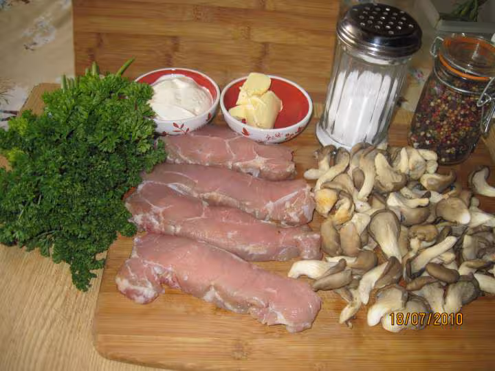 Cotelettes de veau aux pleurotes en sauce