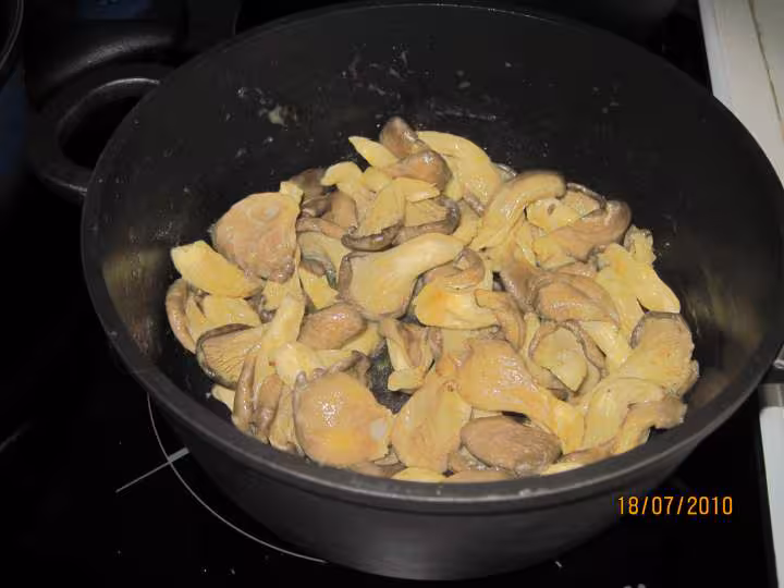 Cotelettes de veau aux pleurotes en sauce