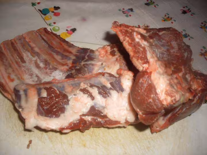 Cotes de sanglier en sauce