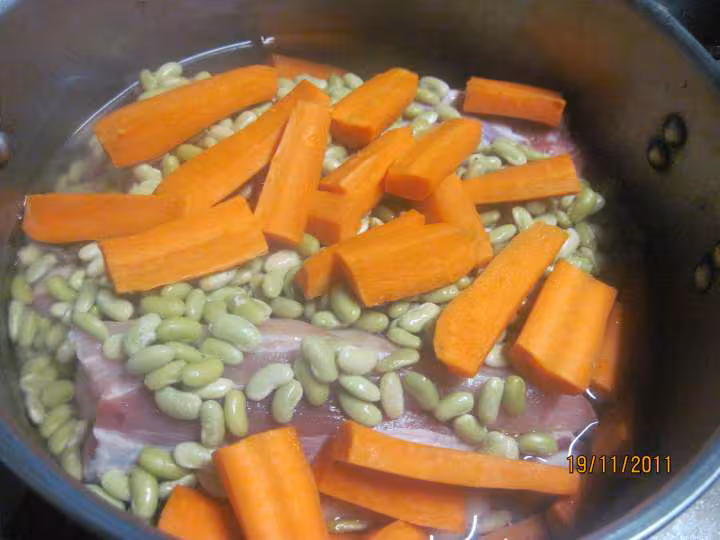 Coti de porc aux flagelets