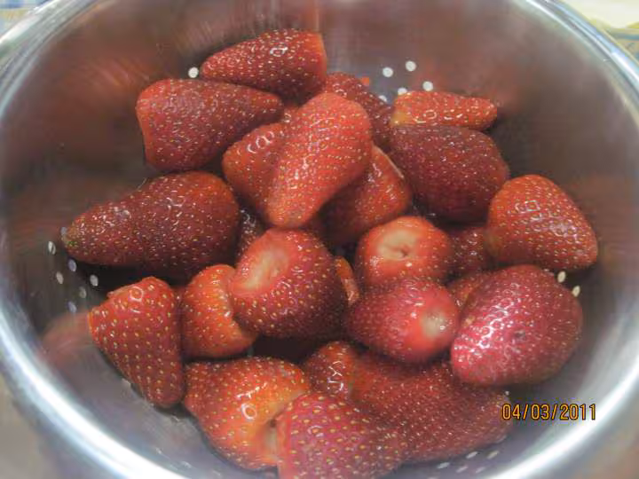 Coupes a la compote pommes fraises