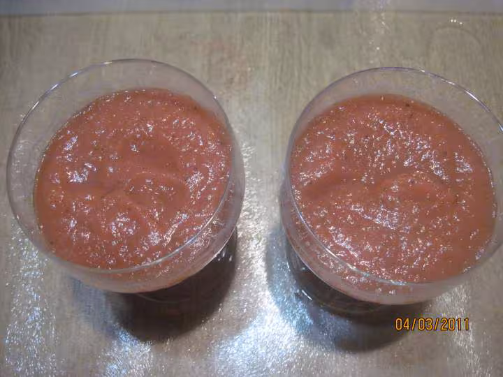 Coupes a la compote pommes fraises