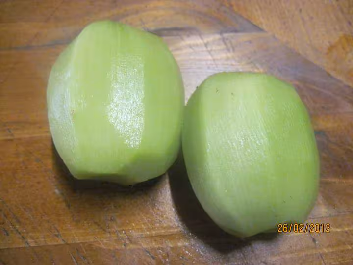 Coupes de glace vanille aux kiwis