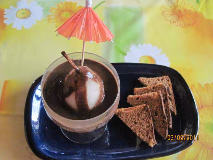 Coupes de poires a la confipote et chocolat